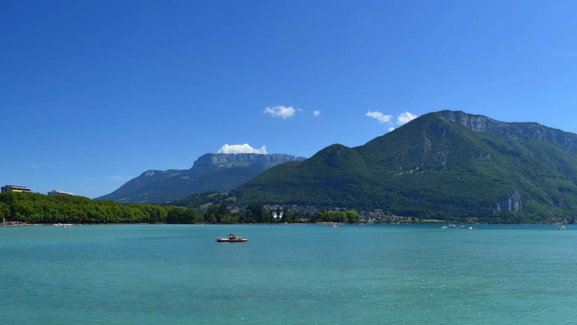 Paysage de Annecy & son lac, secteur d'intervention VM Conciergerie